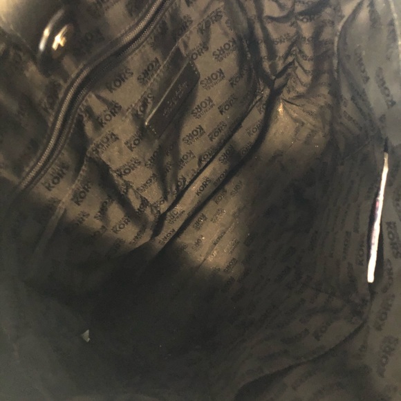 Michael Kors bag - Picture 2 of 2